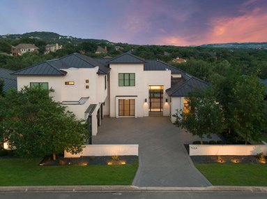 Contemporary Luxury in The Dominion